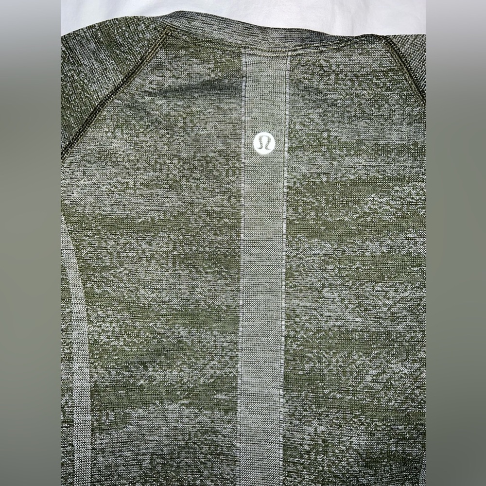 Lululemon Swiftly Tech Short Sleeve Shirt 2.0 Women’s 12